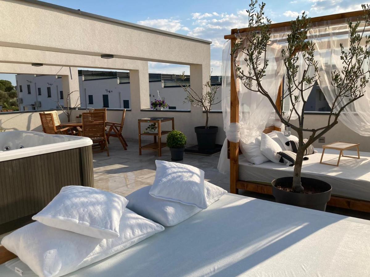 Ferienwohnung Rooftop Spa Trogir Exterior foto